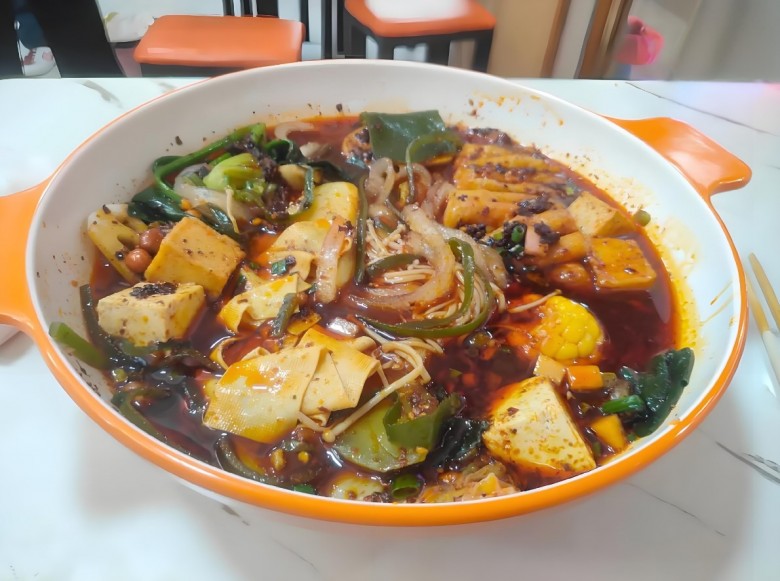 玖格格麻辣烫冒菜加盟