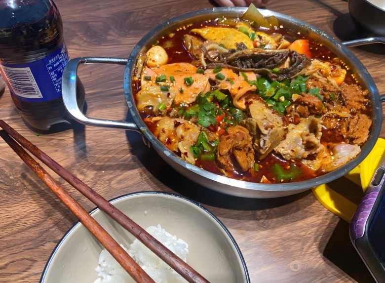 泡椒火锅冒菜加盟