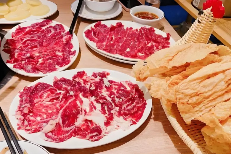牛麒荟潮汕牛肉火锅