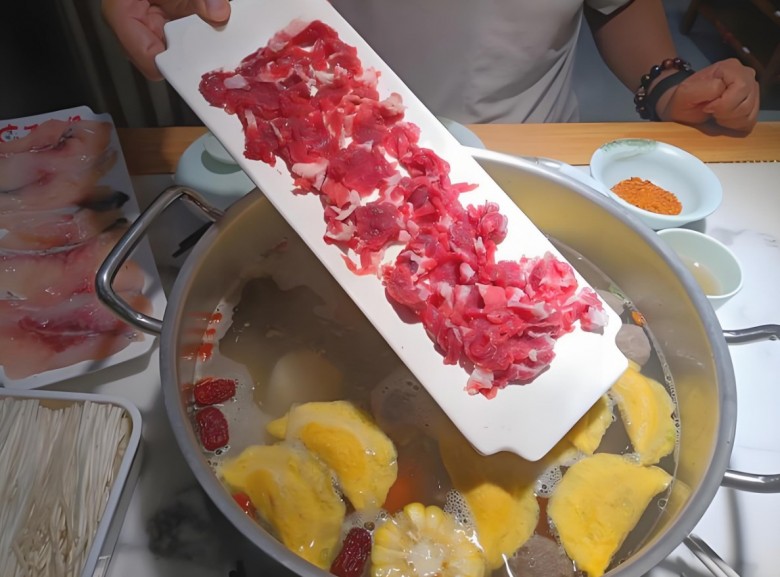 牵牛夫鲜牛肉火锅