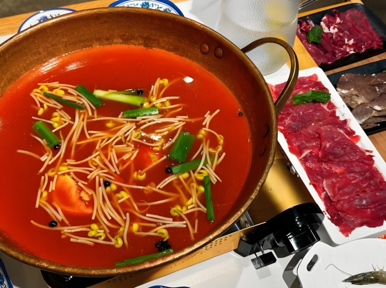 黔番番贵州酸汤牛肉火锅加盟