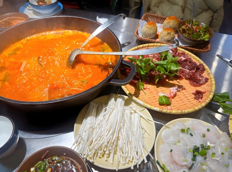 刘一勺贵州酸汤牛肉火锅加盟