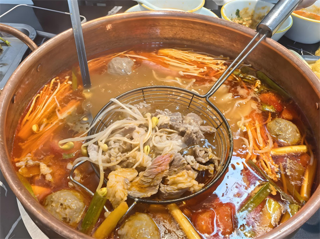 野厚咧贵州酸汤牛肉火锅