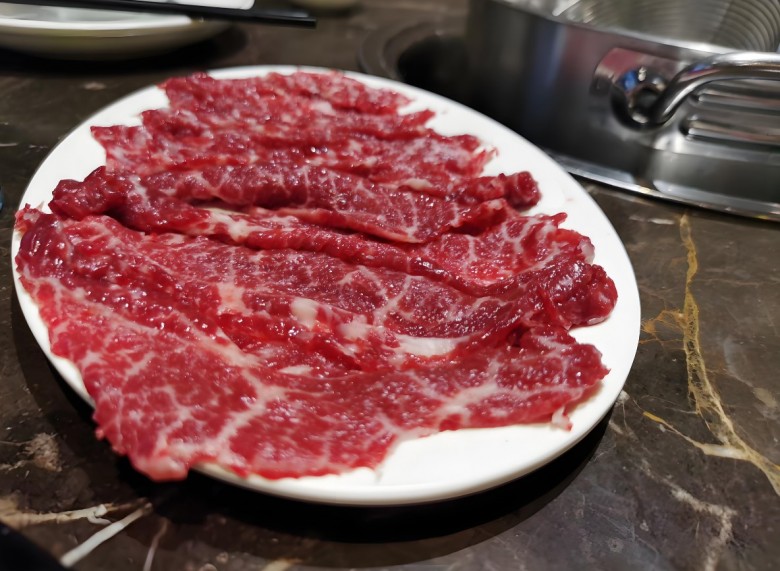 四点金潮汕鲜牛肉火锅