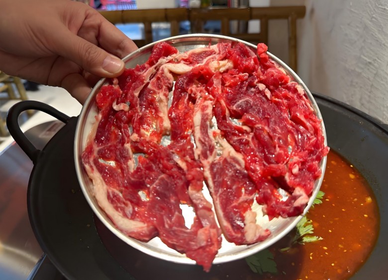 火小鮮渣渣牛肉火鍋 火小鮮渣渣牛肉火鍋
