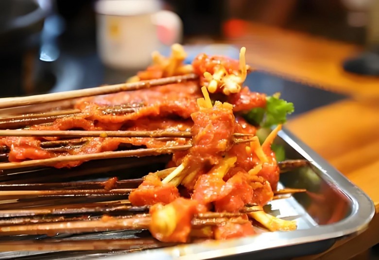 九街婆婆串串香加盟