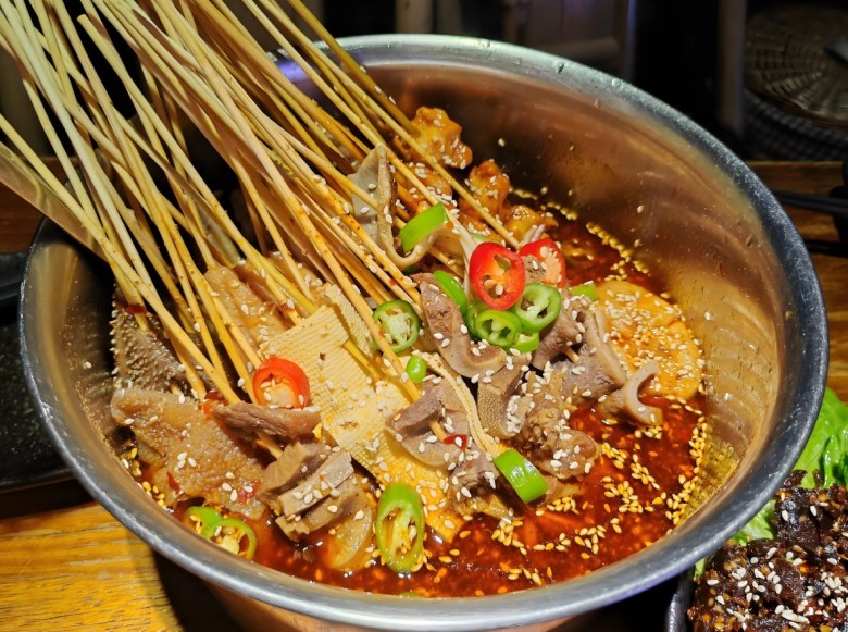 九街婆婆串串香加盟