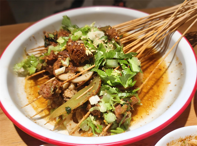 小方桌串串香加盟