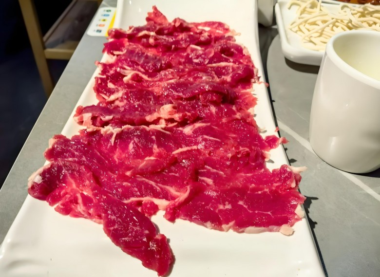 楠小云云南酸辣牛肉火锅