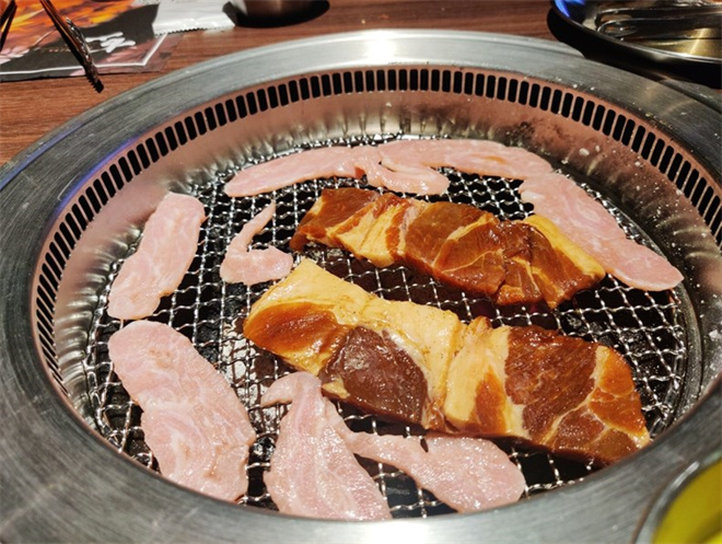 金石牛自助烤肉