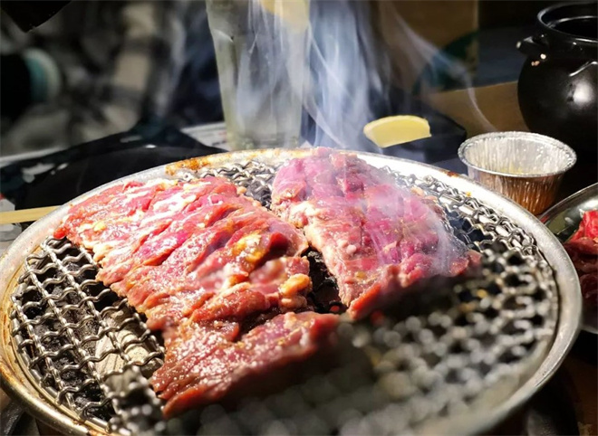 集牧自助烤肉加盟