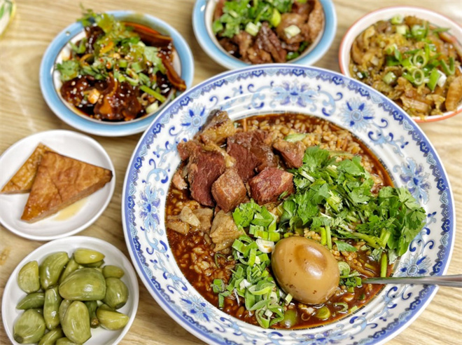 马向前生滚鲜切牛肉烫饭