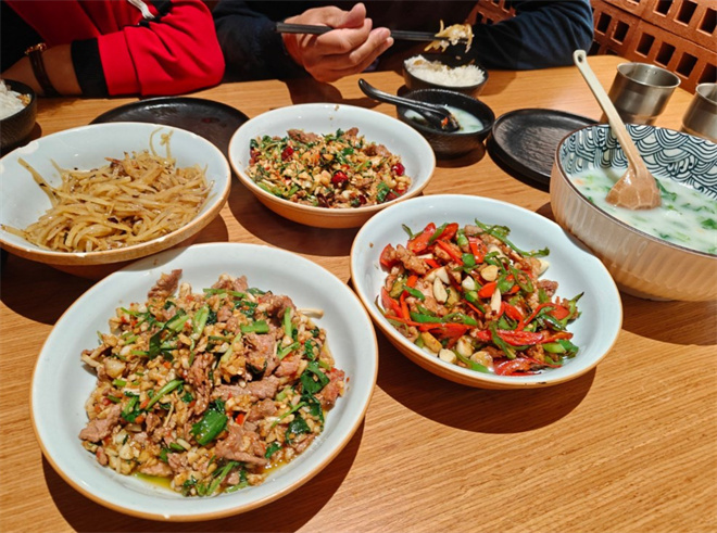 石三妹小锅现炒