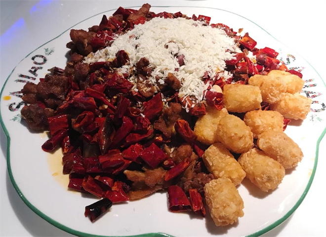 撒椒江湖菜餐厅 撒椒江湖菜餐厅