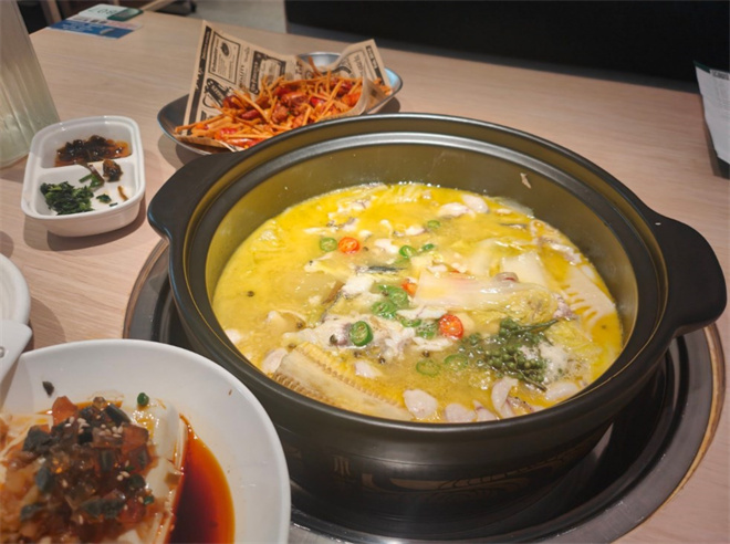 川湘菜馆酸菜鱼加盟