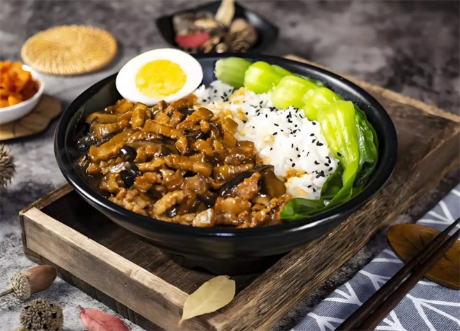 黄一厨紫砂锅拌饭加盟