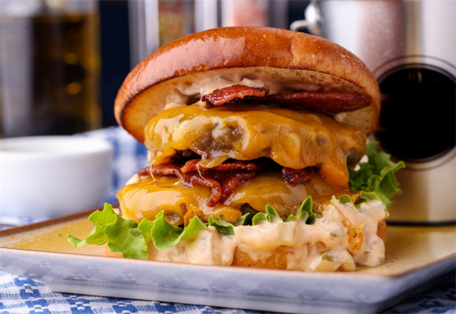 猫力士炸鸡汉堡加盟