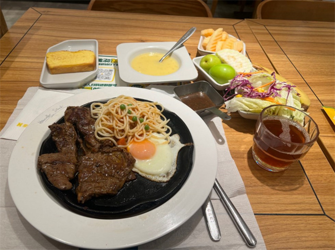 王朝牛排自助餐厅加盟