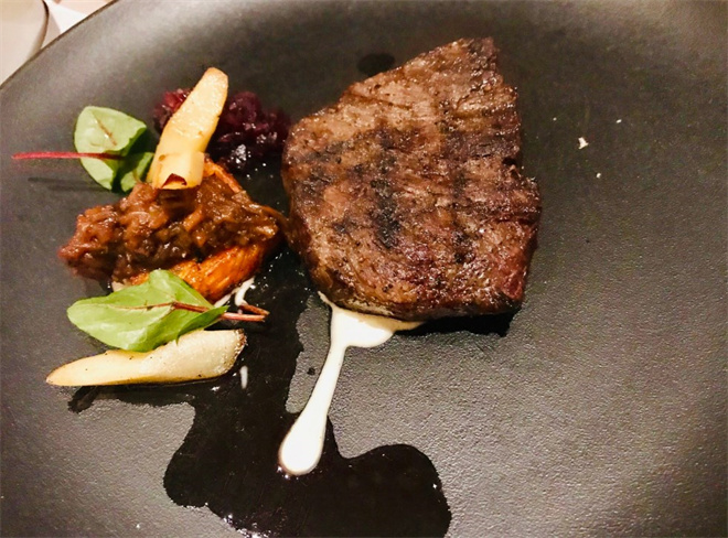 臻斯味牛排自助餐厅加盟