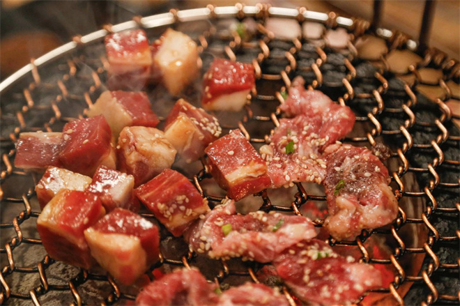 一烤食上自助烤肉