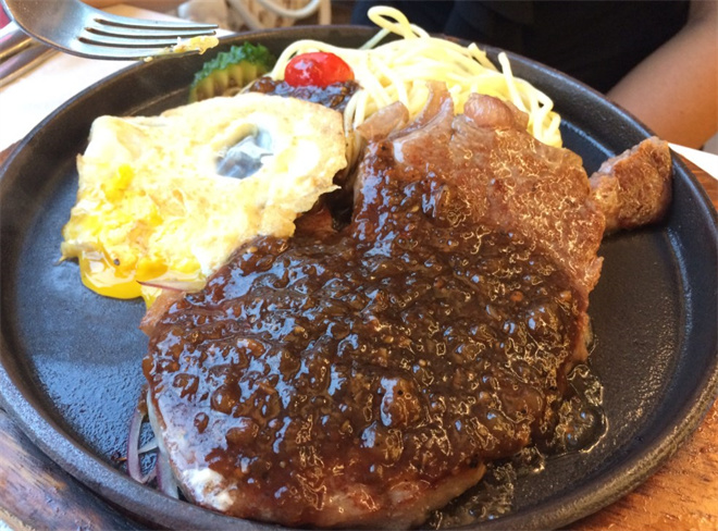 雷米尔牛排自助餐厅