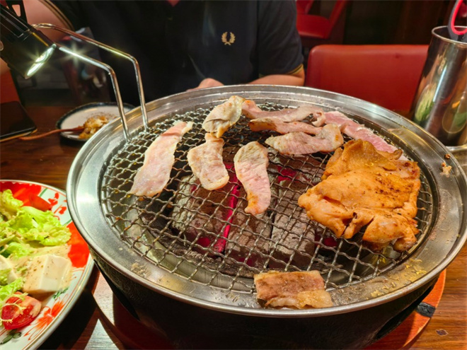 圣伦斯烤肉自助料理加盟