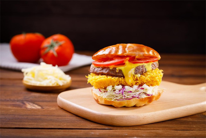 鹿叮堡和牛汉堡