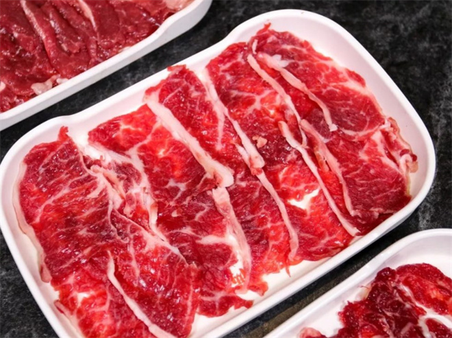 聚牛荟鲜牛肉火锅