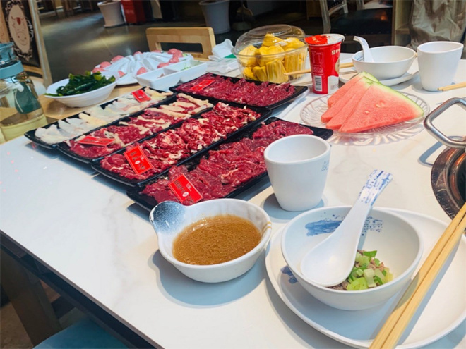 牛本道潮汕牛肉火锅加盟