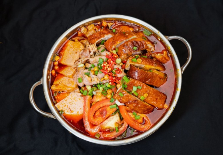 嘻嘻哈哈冒菜加盟