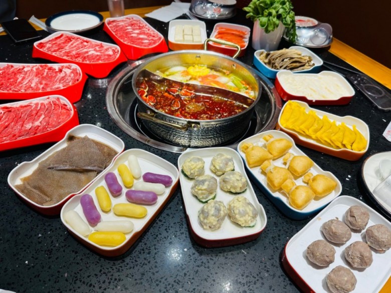 黄牛馆鲜牛肉火锅加盟