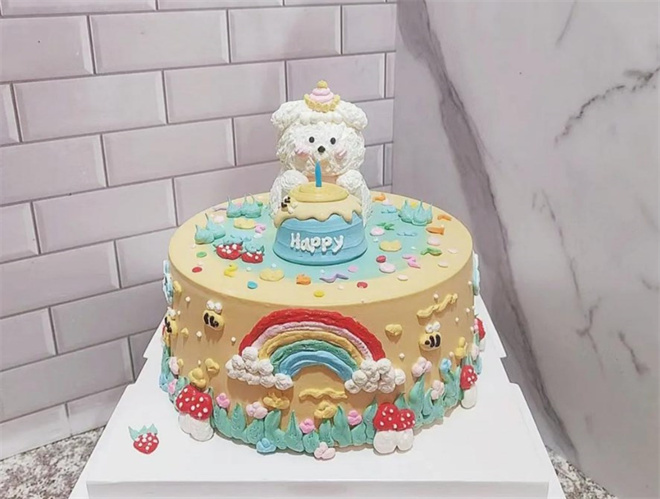 轻甜城堡生日蛋糕