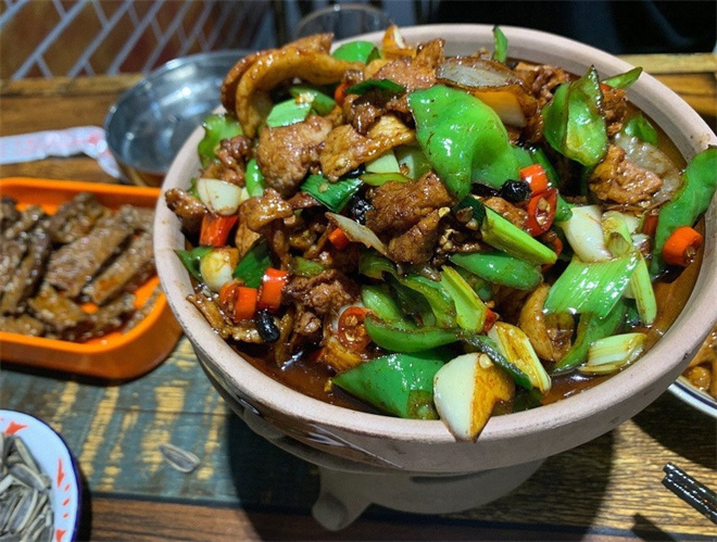 湘八爺辣椒炒肉 湘八爺辣椒炒肉