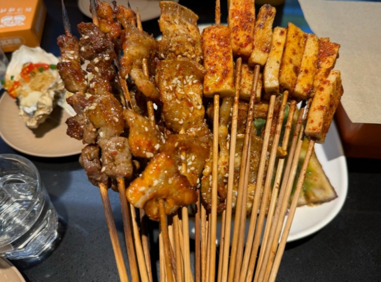 薛大年炭火烧烤加盟