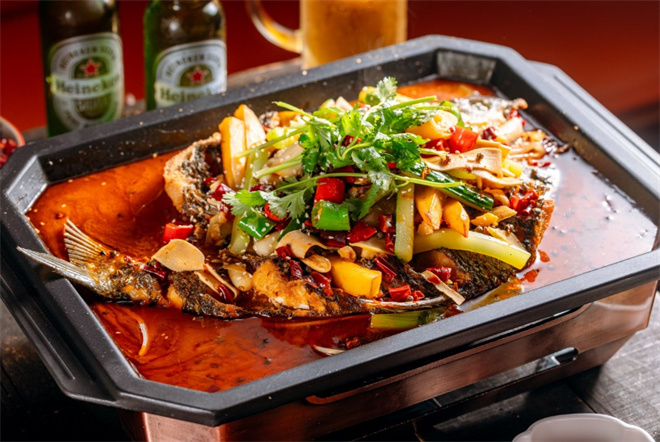 蔣小億香辣烤魚加盟