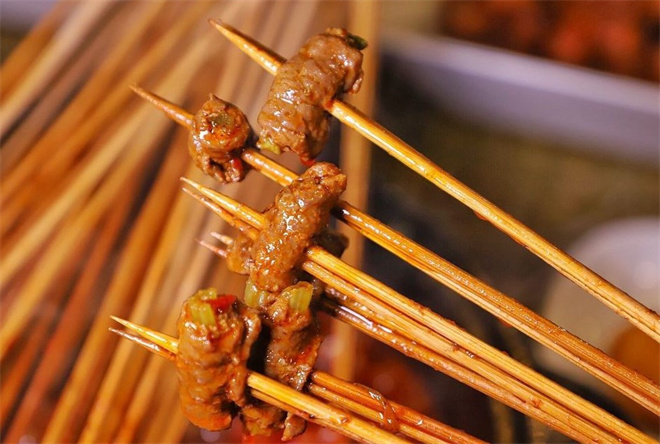 牛天寶自助牛肉串串香加盟