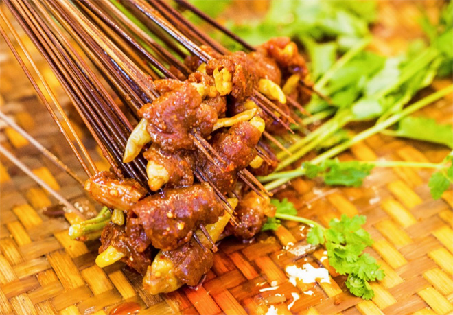 牛天寶自助牛肉串串香