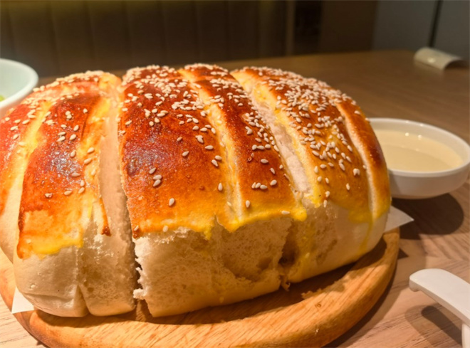 居香钰手撕面包