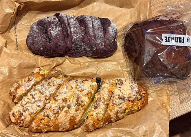 趁熱集合面包 趁熱集合面包