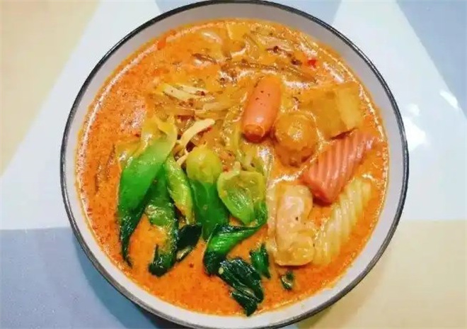 江美丽阿婆麻辣烫加盟