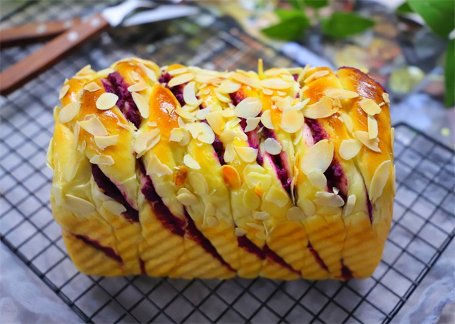 茬土司烘焙坊加盟