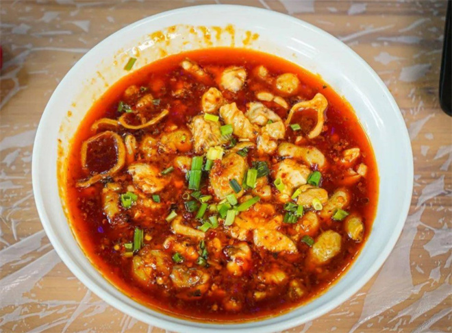 建春哥鲜鲜肥肠饭