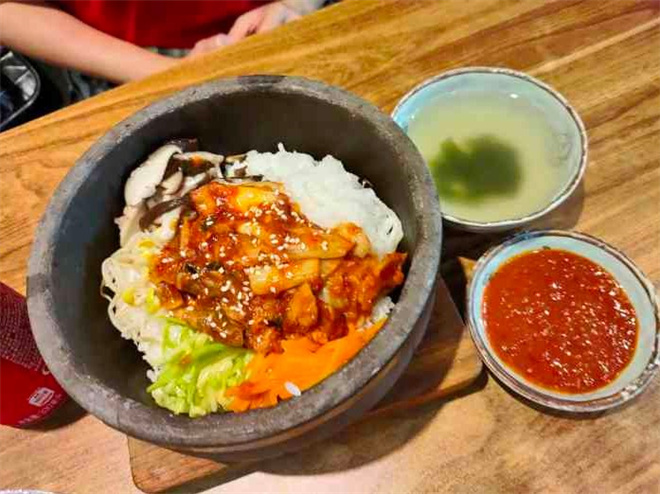 金石陈朝鲜拌饭加盟