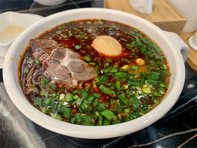 马安军辣子牛肉面加盟