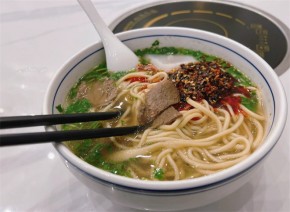 隴八味蘭州牛肉面