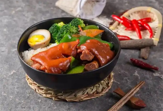 老广记隆江猪脚饭加盟