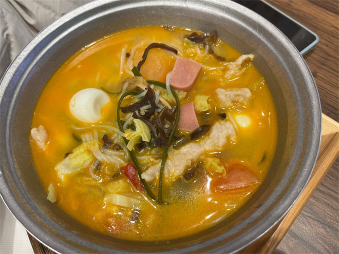 小南爷重庆泡椒米线