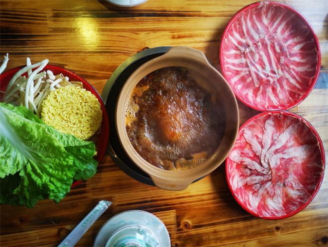 喜六爷酸菜牛肉火锅