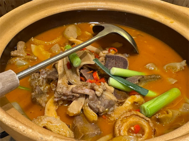 牛汤陈跷脚牛杂火锅加盟