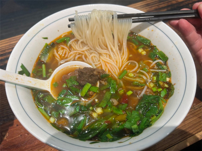 乔麦棱牛肉面加盟